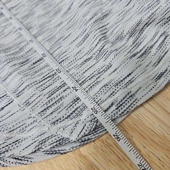 Lululemon Moment To Movement 2 In 1 Tank Built‎ In Bra Heathered Gray Size 6 - Picture 4 of 8